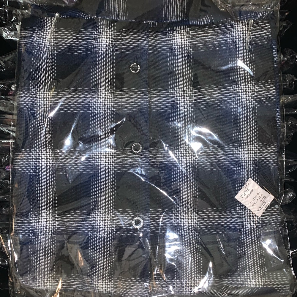 BNIB DIXXON x Suicidal Tendencies long sleeve flannel SIZE XL - Picture 2 of 2